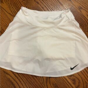 White Nike Tennis Skirt. Size S. Comfortable and soft.